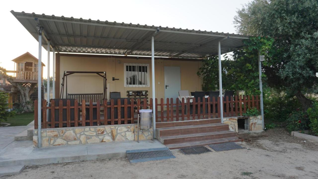 Cuchi Farm Vila Chinchón Exterior foto